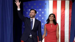 Usha Vance, soția vicepreședintelui JD Vance, anunță că este însărcinată cu al patrulea copil