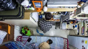 Cum arată viaţa în cele mai MICI apartamente din lume. Micro apartamentele sunt din ce în ce mai căutate