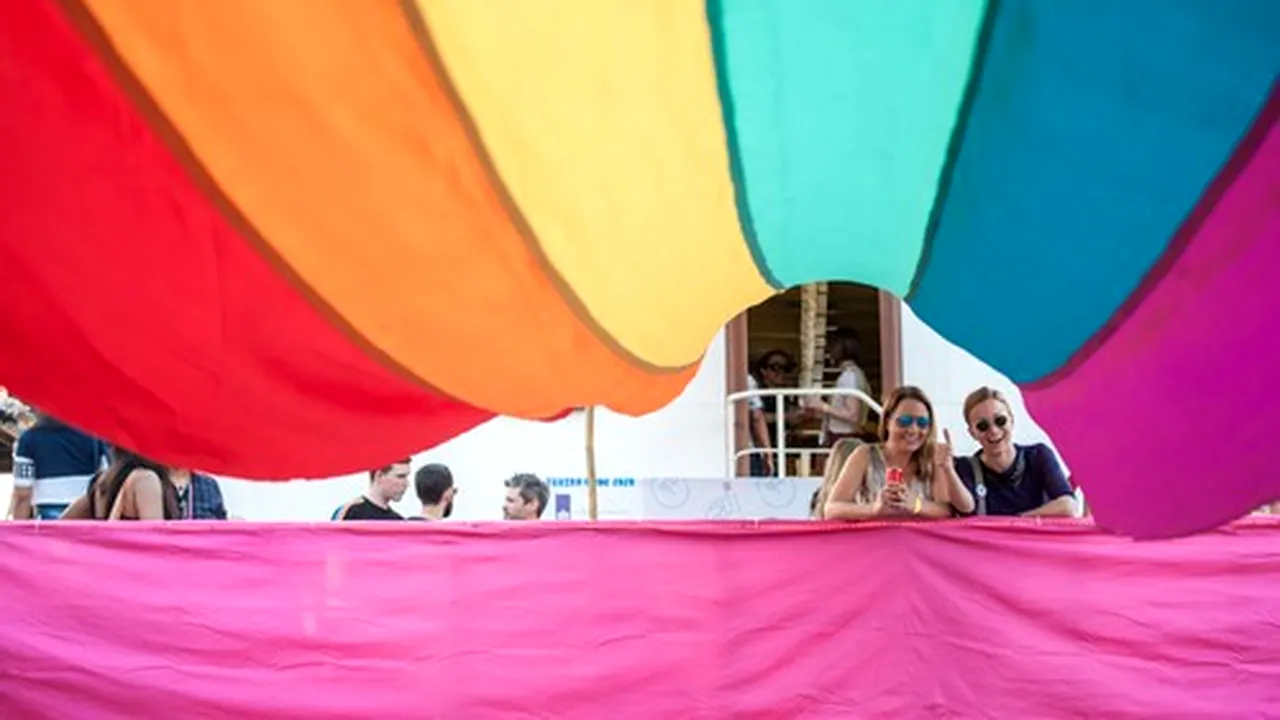 Cuba: referendumul a spus Da căsătoriilor şi adopţiilor gay

