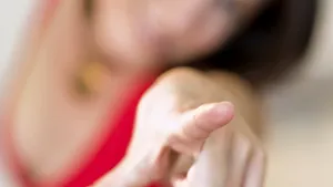 STUDIU: Mărimea degetului arătător ar putea defini gradul de fidelitate în cazul unei persoane