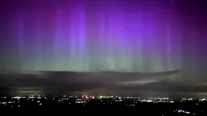 Fenomen inedit pe cerul Marii Britanii. Aurora boreală, vizibilă din mai multe locaţii