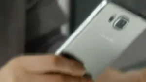 Samsung a prezentat Galaxy Alpha. Cum arată şi ce dotări are noul smartphone - VIDEO