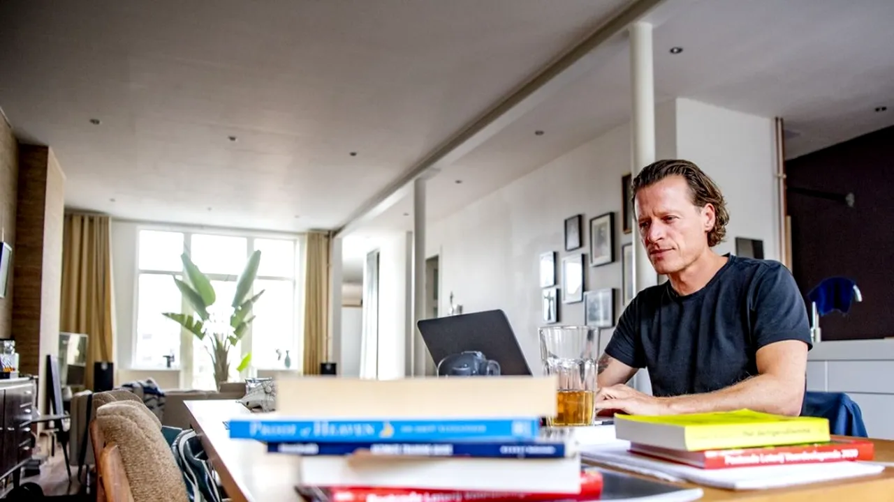 Schimbare pe piaţa muncii. Perioada pandemiei i-a împins pe tot mai mulţi spre freelancing