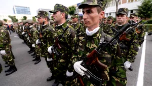 Se fac angajări în ARMATĂ. Fifor anunţă că 6.400 de posturi au fost deblocate în Armata Română. Ce categorii de angajaţi caută MApN
