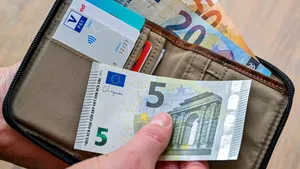 Curs valutar, 9 ianuarie. Euro și aurul au urcat