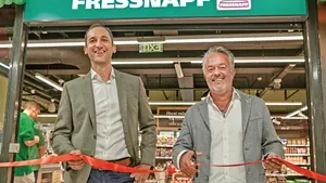 Un nou lanţ de magazine vine în România. Fondatorul spune că vrea să deschidă 14 magazine şi să devină lider de piaţă