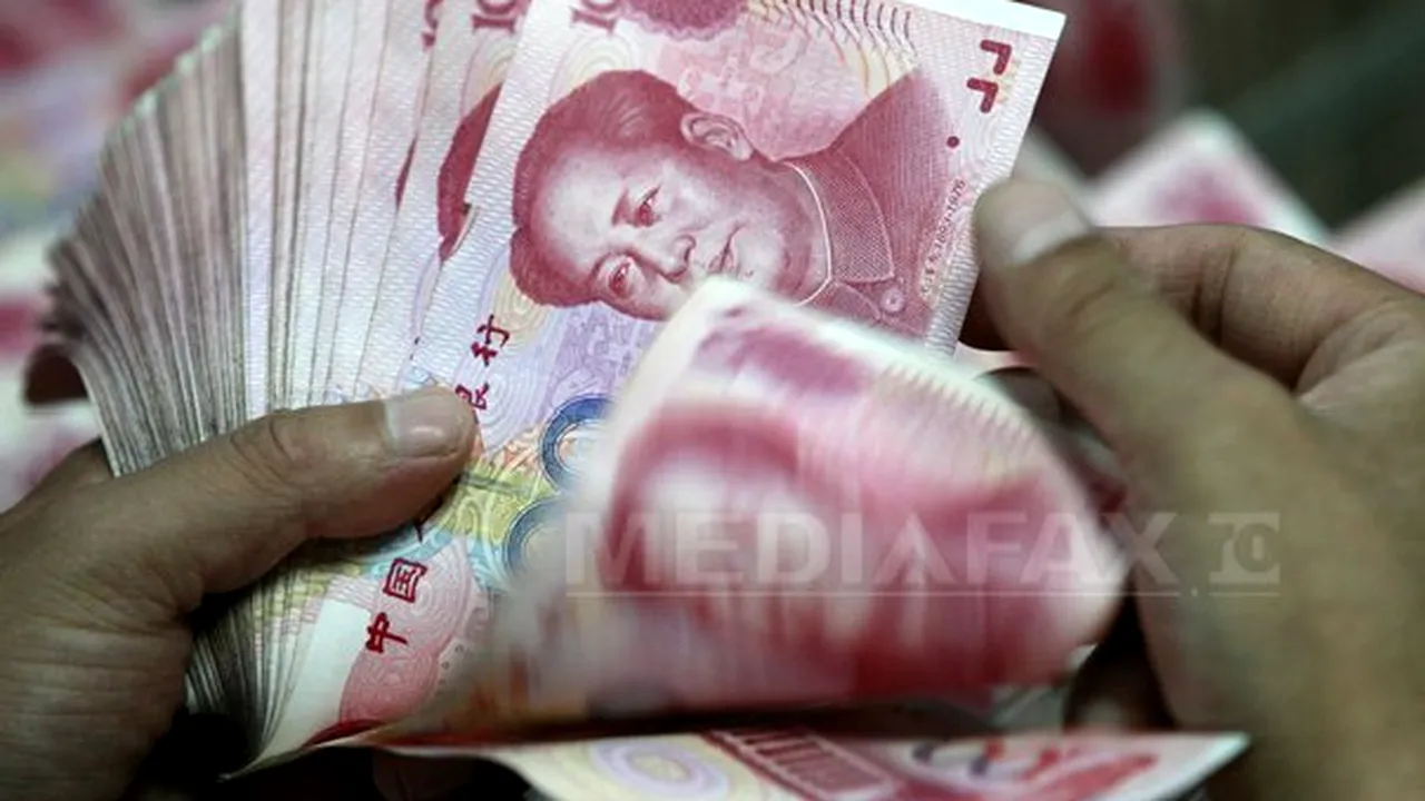 Yuanul chinezesc a depăşit pentru prima oară rubla rusească în sistemul global de plăţi