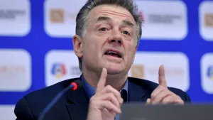 Kyros Vassaras, întâlnire cu arbitrii şi operatorii video VAR