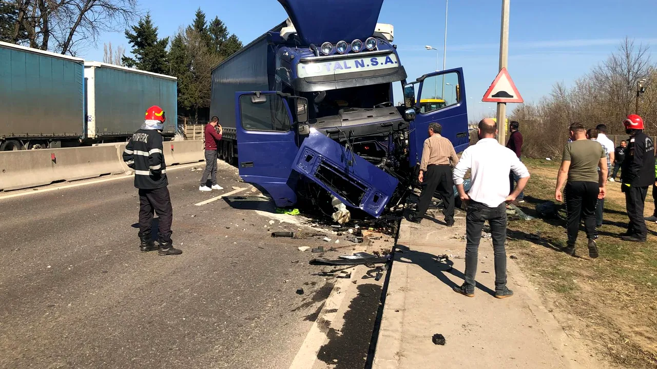 FOTO - Trafic restricţionat pe centura Bucureştiului în urma unui accident 