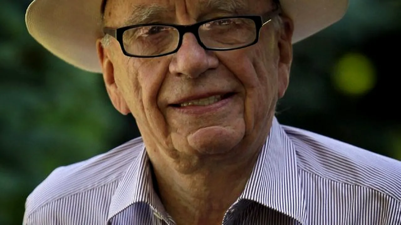 Rupert Murdoch demisionează de la conducerea News International Group Ltd