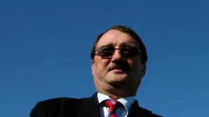 Presa străină relatează despre reţinerea lui Mircea Băsescu