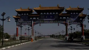 Poveştile unor imigranţi chinezi din Bucureşti, în documentarul 