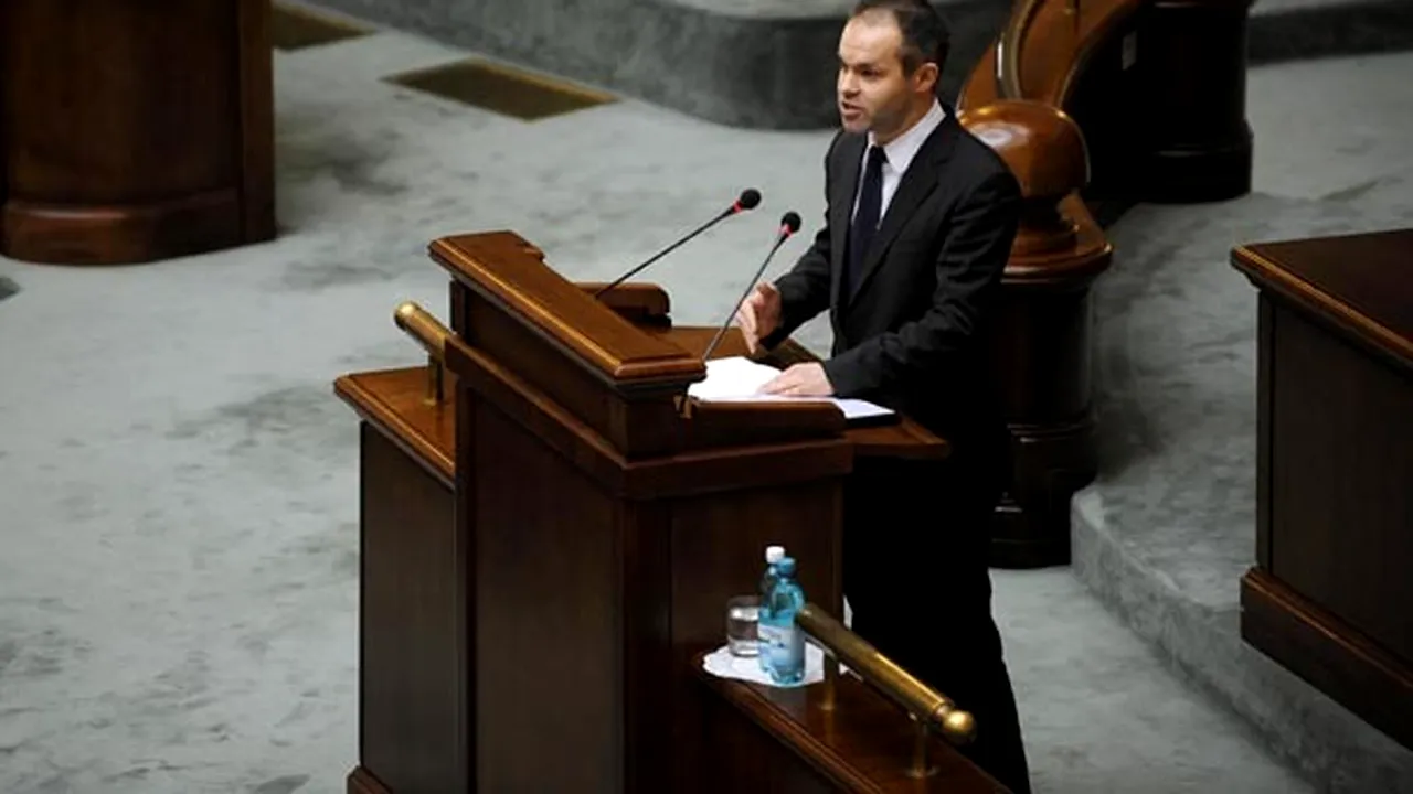 Funeriu: Moţiunea pe educaţie este politizată şi lipsită de adevăr