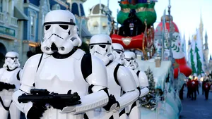 Gigantul Disney, dat în judecată pentru discriminare: Ar fi defavorizat angajatele din punct de vedere salarial