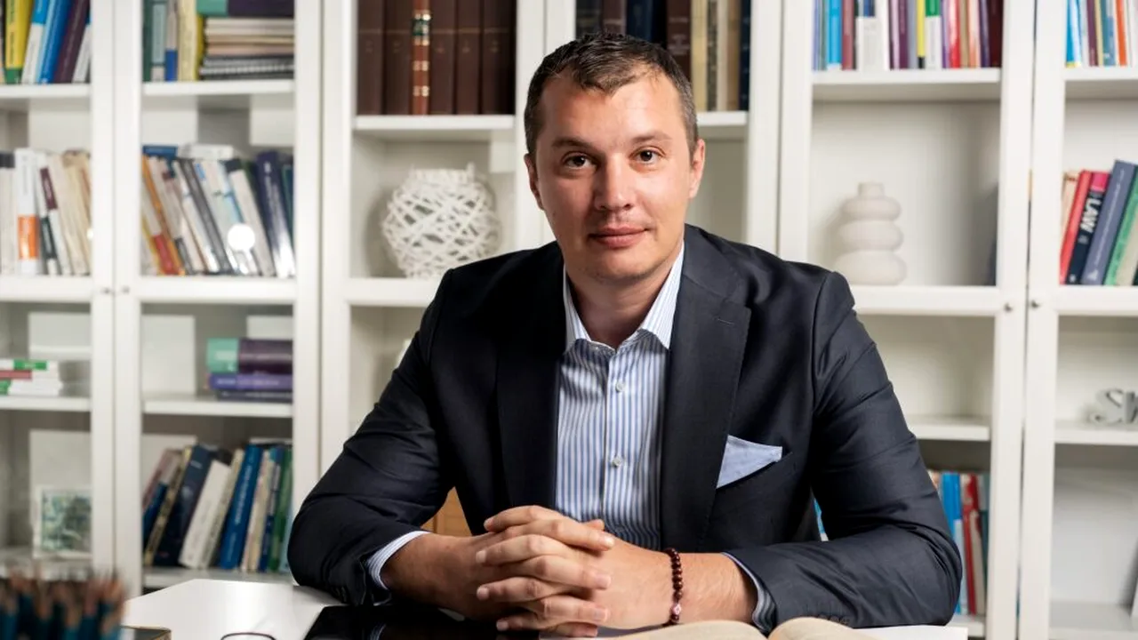 OPINIE | Răzvan Popescu, avocat: Ai curte, dar nu ai acte? Ce poți face când primăria nu răspunde și de ce instanțele încep să dea dreptate proprietarilor