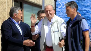 Fostul rege al Spaniei, Juan Carlos, s-a întors din exil după mai bine de doi ani. 