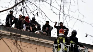 VIDEO: Revolte în penitenciare din Italia, din cauza măsurilor împotriva coronavirusului. Şapte deţinuţi au murit