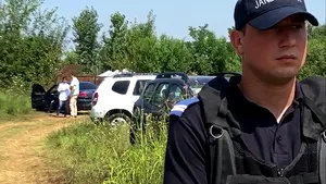 ULTIMA ORĂ Părinţii Alexandrei Măceşanu, AUDIAŢI la Poliţia Caracal/ Procurorii refac întregul traseu al răpirii 