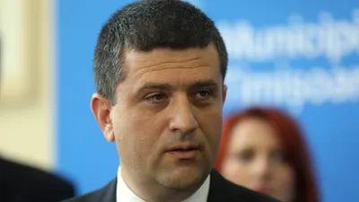 POLITIC Radu Miruță, caricatură în cod de programare a poziției USR la Cotroceni