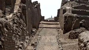 Picturi murale precolumbiene foarte rare, descoperite în Peru