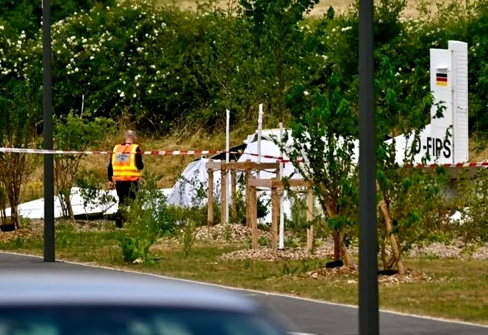 NEWS ALERT Un avion de mici dimensiuni s-a prăbușit în estul Franței / Toate cele 11 persoane aflate la bord au murit