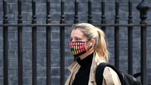 Cercetători: Dacă 90% din populaţie ar purta mască, coronavirusul ar putea să dispară după 50 de zile