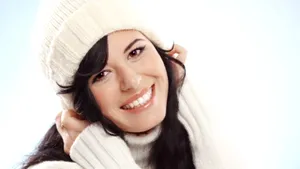 Motivele pentru care femeilor le este mai frig decât bărbaţilor