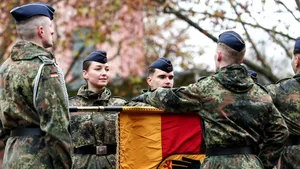 Reînarmarea Germaniei adâncește diviziunile din estul țării: „Rusia nu este dușmanul nostru”