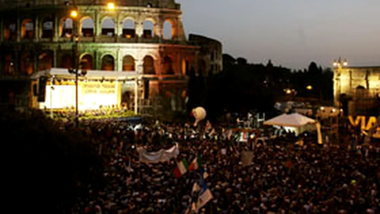 Roma: Zeci de mii de persoane au manifestat împotriva Guvernului Prodi