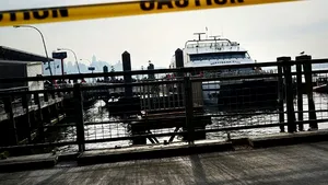 Cauza accidentului de feribot de la New York: Căpitanul susţine că a existat o problemă tehnică - FOTO