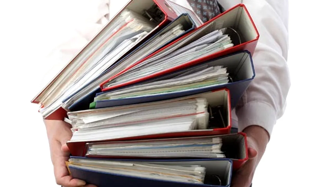 Documente privind sponsorizări primite de PNL şi PSD Prahova, ridicate de DNA, în dosarul lui Herţanu