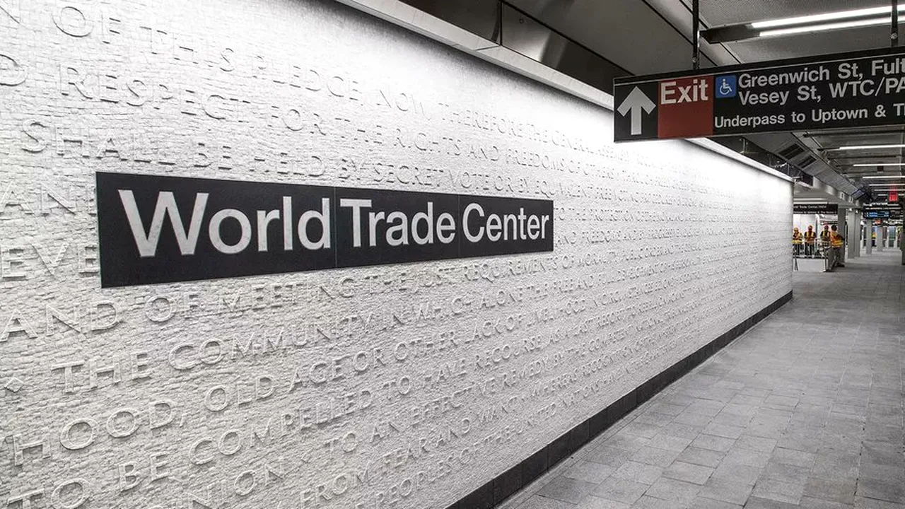 Staţie de metrou din New York, distrusă după prăbuşirea WTC în urma atentatelor, redeschisă după 17 ani