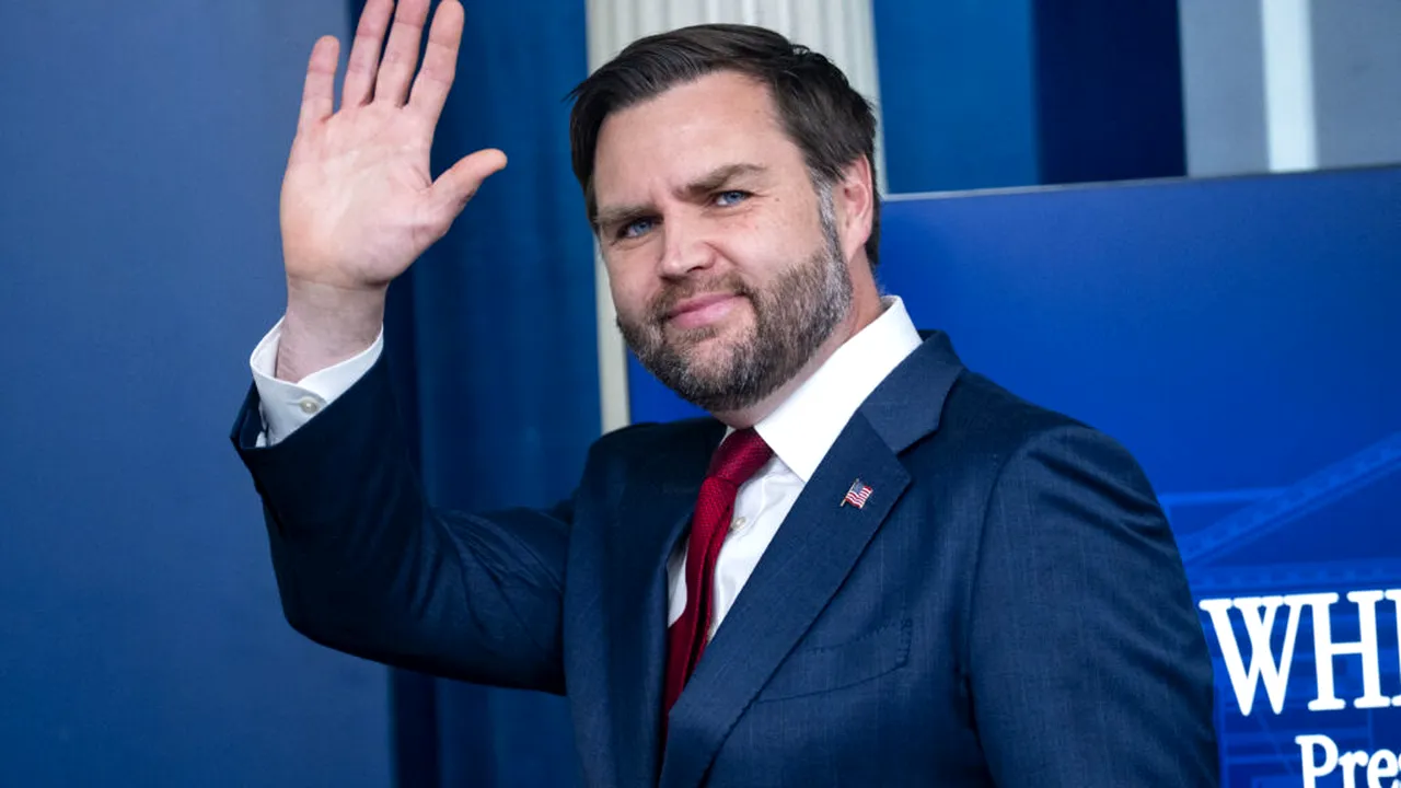 Un bărbat a fost pus sub acuzare pentru amenințări cu moartea la adresa lui JD Vance