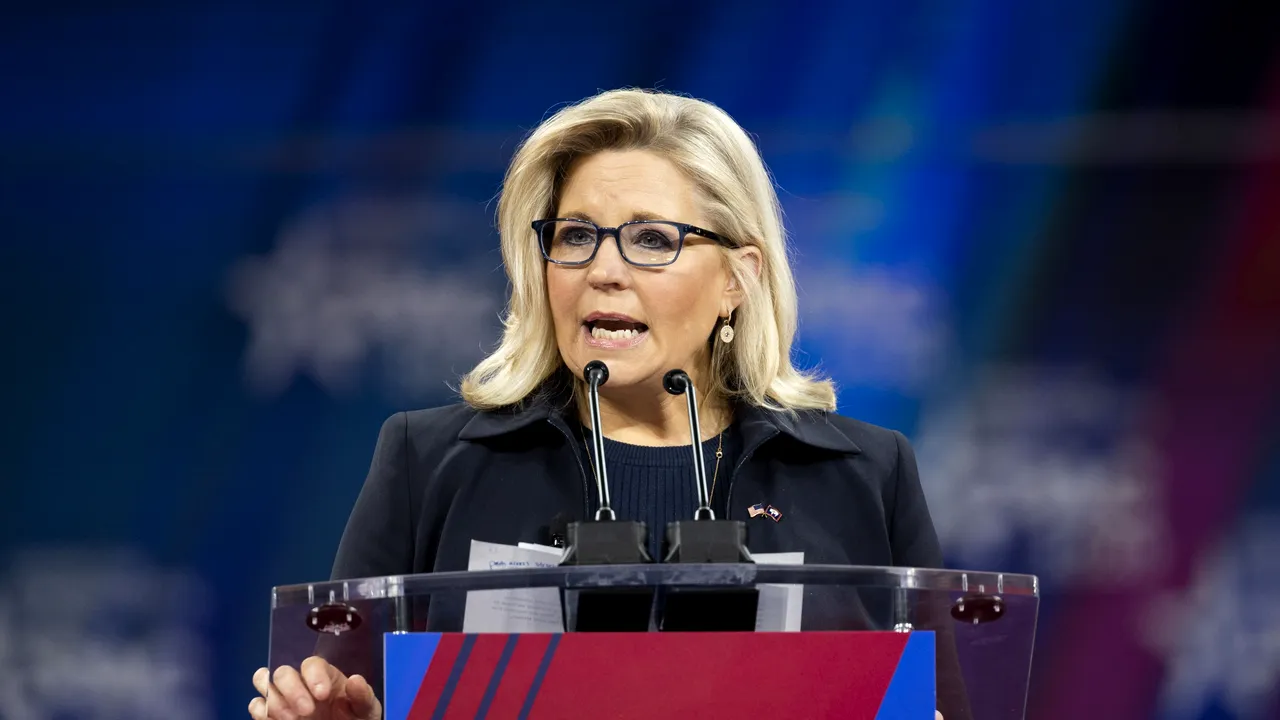 Ar trebui să candideze Liz Cheney la preşedinţie în 2024?