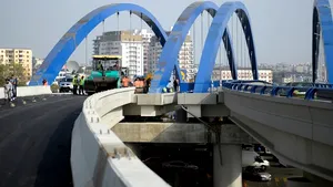 Oprescu: Într-o lună, o lună şi jumătate vom circula pe al doilea pod al pasajului Mihai Bravu. Cum arată pasajul - FOTO