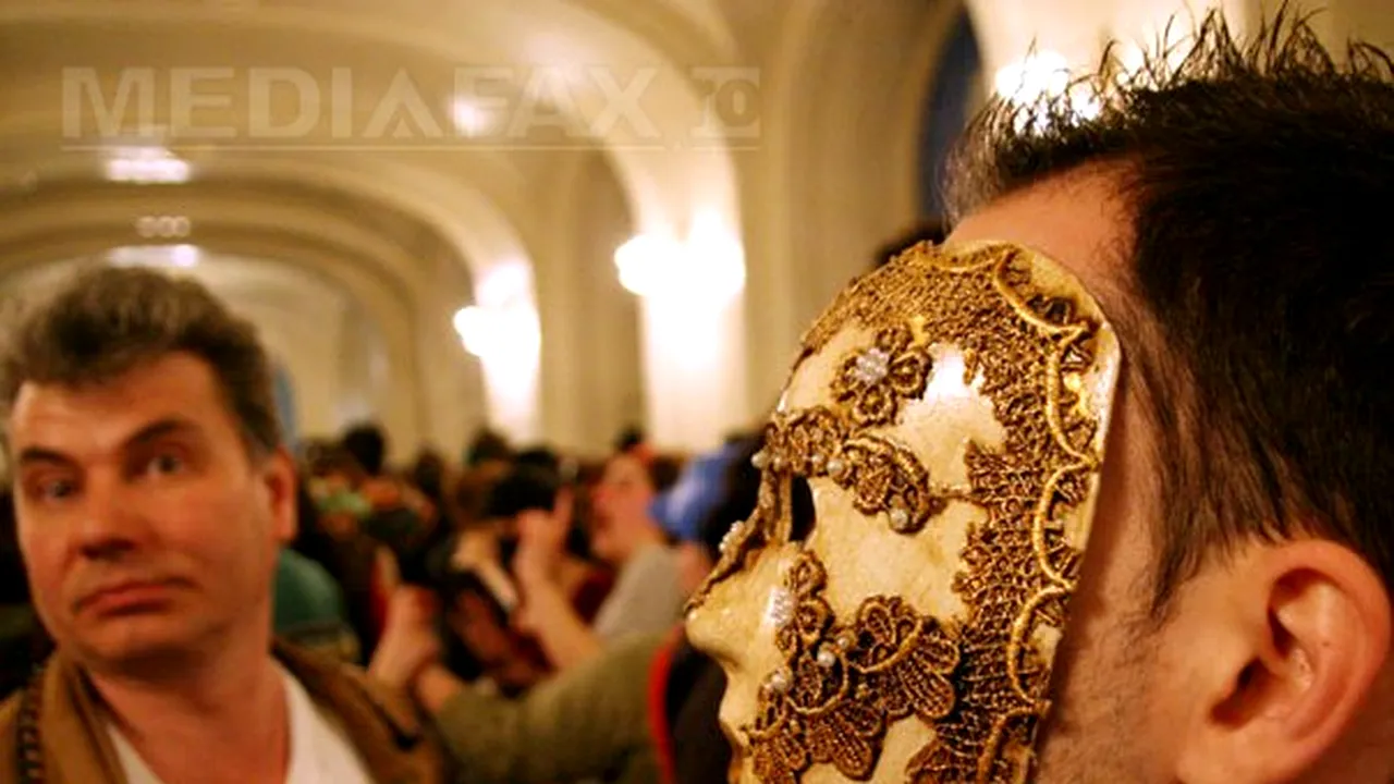 Prima ediţie a Balului Mascat caritabil de la Opera Naţională Bucureşti a strâns 65.000 de lei