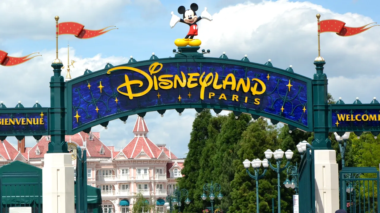Opt lucruri pe care oamenii ar trebui să le facă atunci când merg la Disneyland pentru prima dată