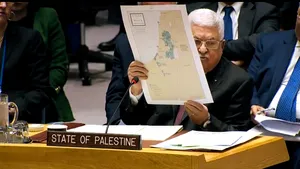 COMENTARIU Lelia Munteanu: „Cine a declarat că a găsit în Abu Amar un prieten nu-i poate face morală celui care se întâlneşte cu Abu Mazen”