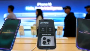 Apple ocolește tarifele lui Trump: 600 de tone de iPhone-uri trimise din India în SUA