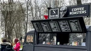 Investiţii inteligente, în plină pandemie. Cum a luat naştere primul Coffee-to-Go pe roţi din Iaşi