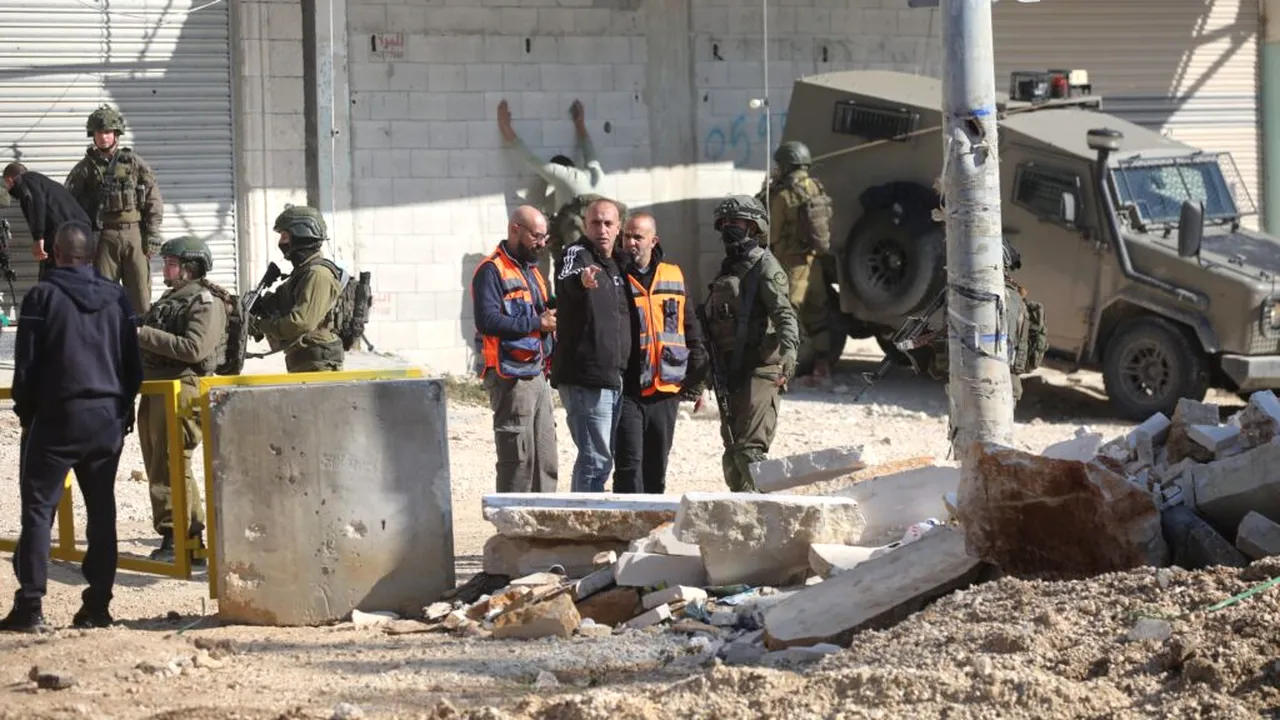 Cinci activiști italieni reținuți în Cisiordania au fost repatriați. Israelul a lansat o operațiune militară de amploare