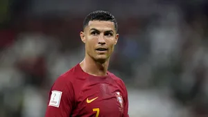 Dulapurile lui Ronaldo, Beckham şi Zidane din vestiarul lui Real Madrid, scoase la licitaţie