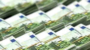 CONPIROM şi UGIR-1903 cer FMI implicarea în problema retragerilor de bani ale băncilor din România