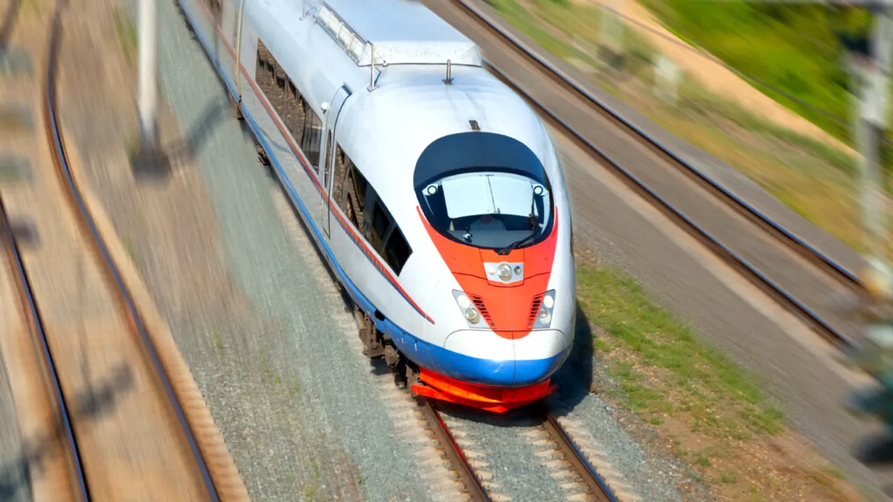 ChatGPT intră în gara digitală. Poți căuta trenuri Eurostar direct din conversație