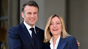 Macron se întâlneşte cu Meloni pe fondul tensiunilor privind Ucraina şi comerţul