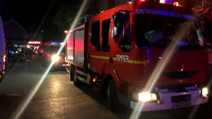 Elevii unui liceu din Timişoara, evacuaţi din cauza unui puternic miros de gaz