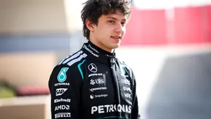 Kimi Antonelli pleacă din pole position în China. Mercedes a ocupat prima linie a grilei