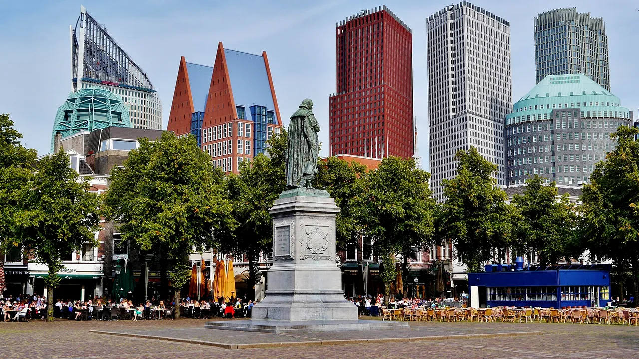 Biroul comercial rusesc din Amsterdam se va închide marţi