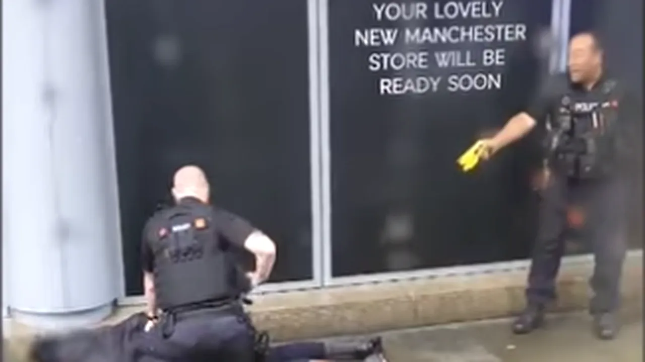 VIDEO | Panică în Manchester: Un bărbat a înjunghiat cel puţin cinci persoane în centrul oraşului