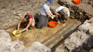 Descoperire arheologică în Anglia. Un mozaic de 2.000 de ani a fost găsit intact